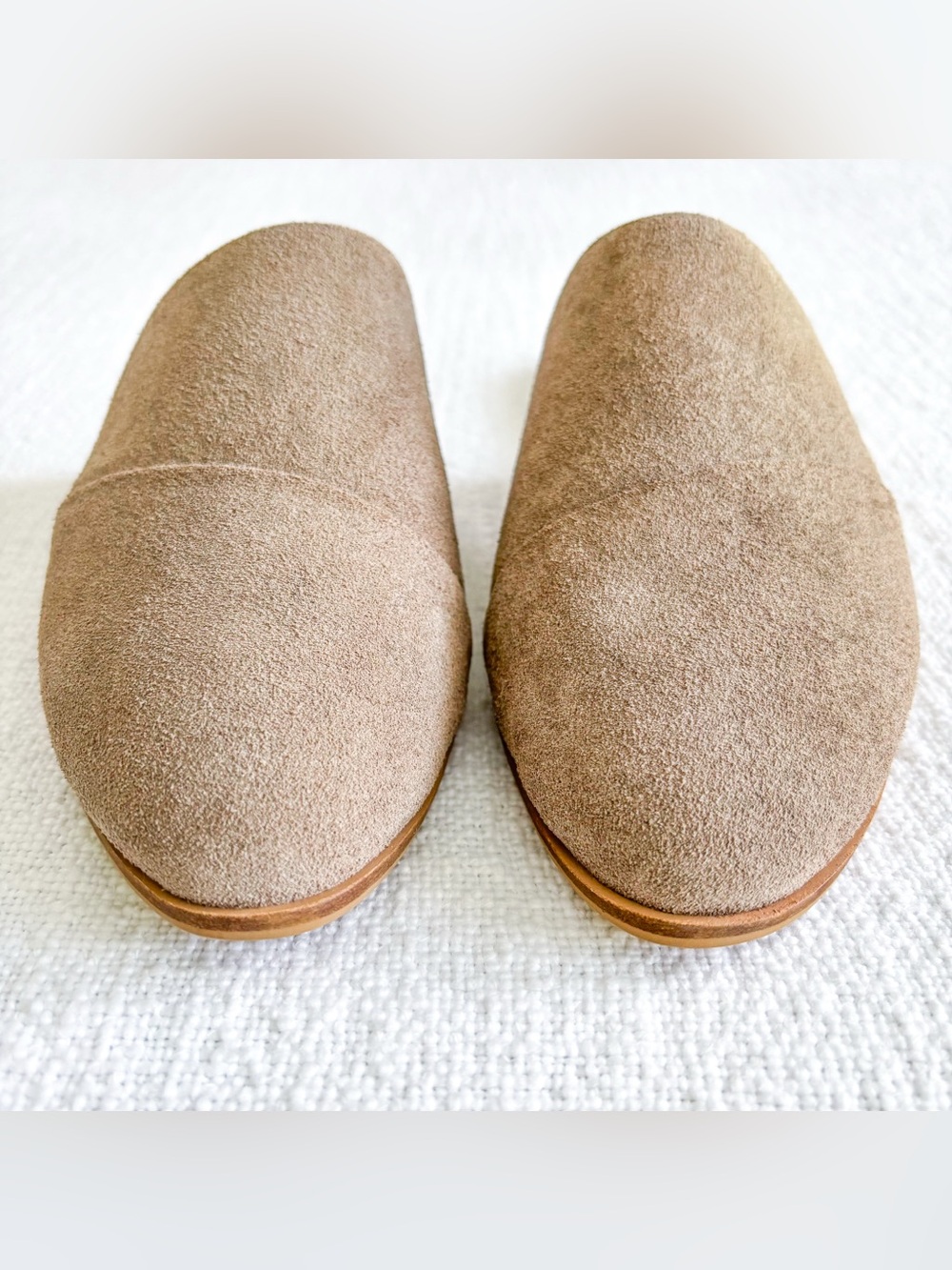 Toms slip-on flats. - Picture 4 of 10